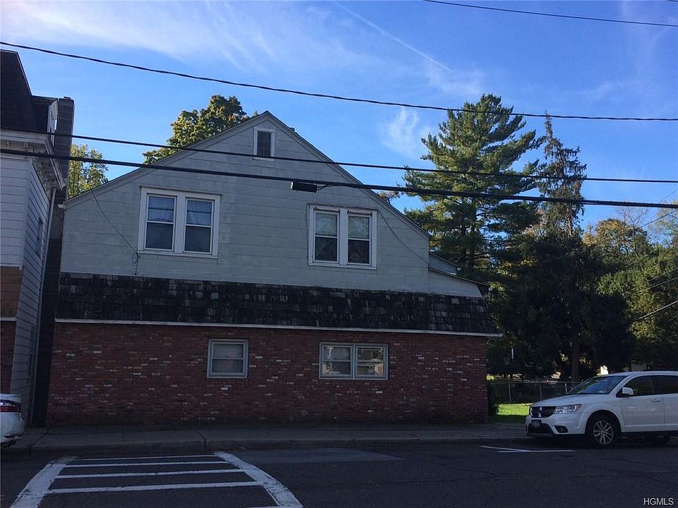 1st image of 225 Hudson St
