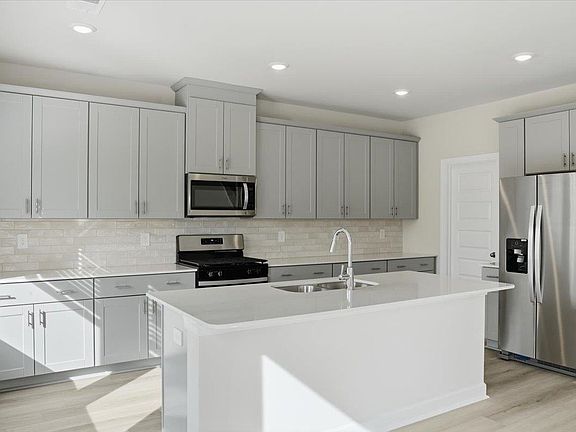 7th image of this home