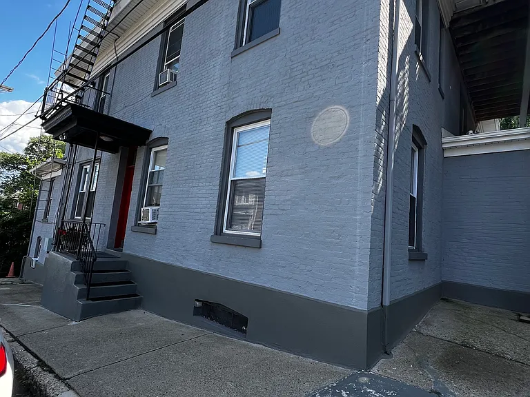 10 Arlington Ter #1 — Photo 34