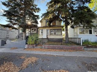 611 H AVENUE S, Saskatoon, SK S7M 1X1