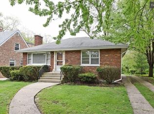 824 S Kensington Ave, La Grange, IL 60525