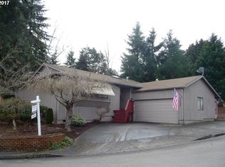 17545 SE Paradise Dr, Milwaukie, OR 97267