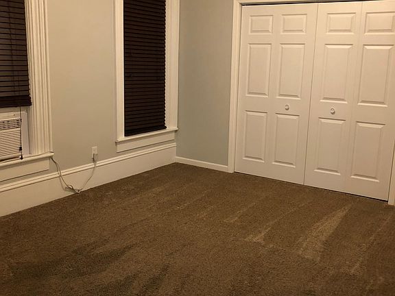 4th image of 15007 S Des Plaines St #1