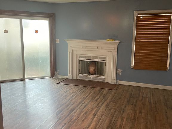 5th image of 611 Ridgecreek Dr