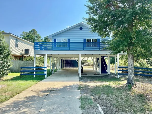 413 McClung St, Pass Christian, MS 39571