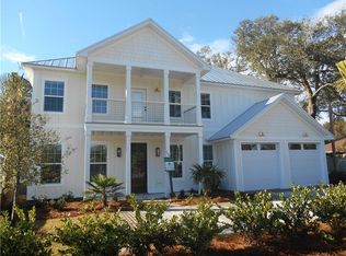 1158 Mallery St, Saint Simons Island, GA 31522