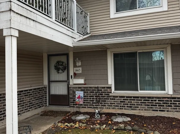 1443 Bear Flag Dr Unit 1443, Hanover Park, IL 60133