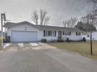 535 Maddox Dr, Mt Zion, IL