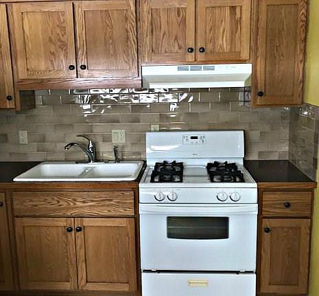 4th image of 905 W Larson St