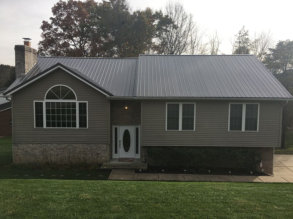 Now with NEW metal roof!
