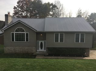 5003 Dempsey Dr, Cross Lanes, WV