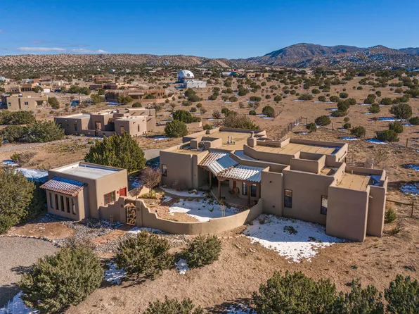 2 Pony Ct, Placitas, NM 87043