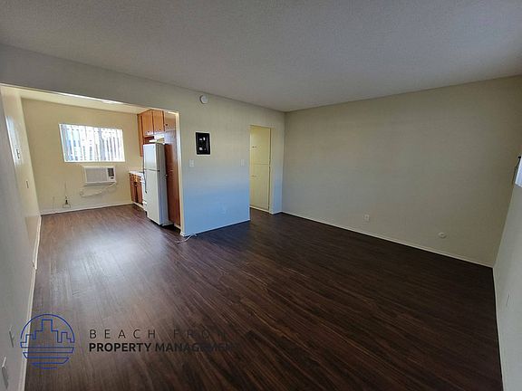 2nd image of 13921 S Normandie Ave #213