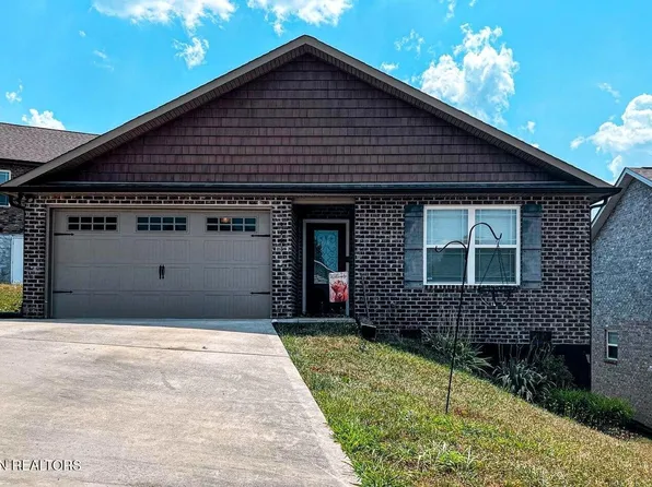 2913 Zachary Pointe Ln, Knoxville, TN 37938