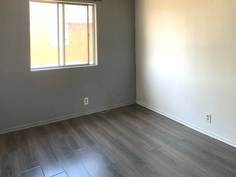 16118 S Ainsworth St #1 — Photo 4