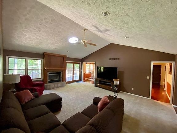 5th image of 5109 N Weathers Ct