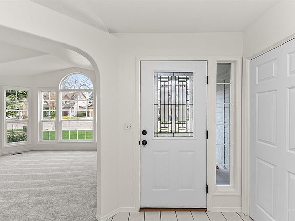 3rd image of 3555 W Woodmont Dr