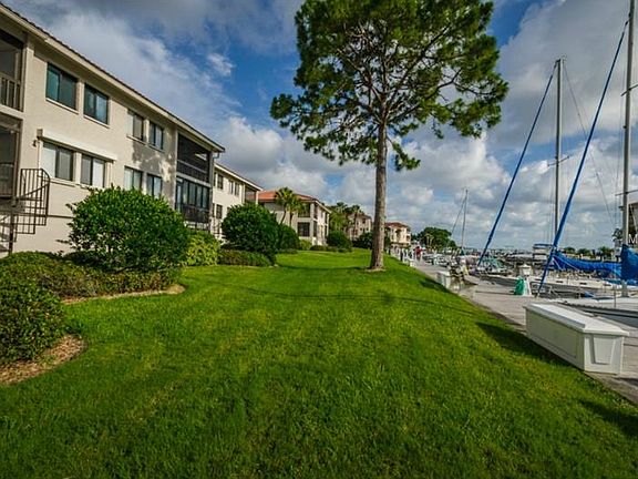 2nd image of 1802 Mariner Dr APT 28