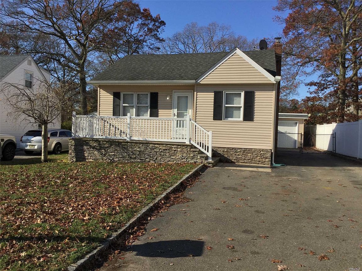 436 Blue Point Rd, Farmingville, NY 11738 Zillow