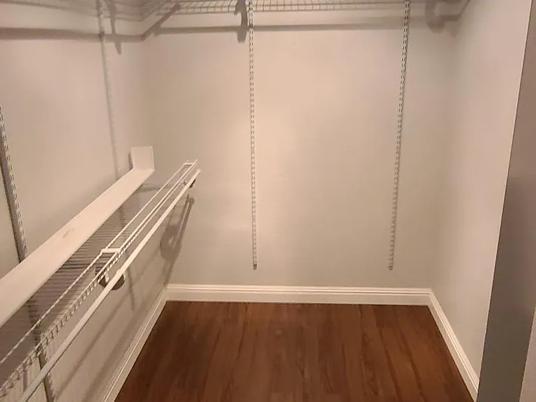 7708 Seagull Ave — Photo 15