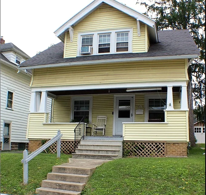 3 bed, 1337 sqft, $2,000 — Photo 2