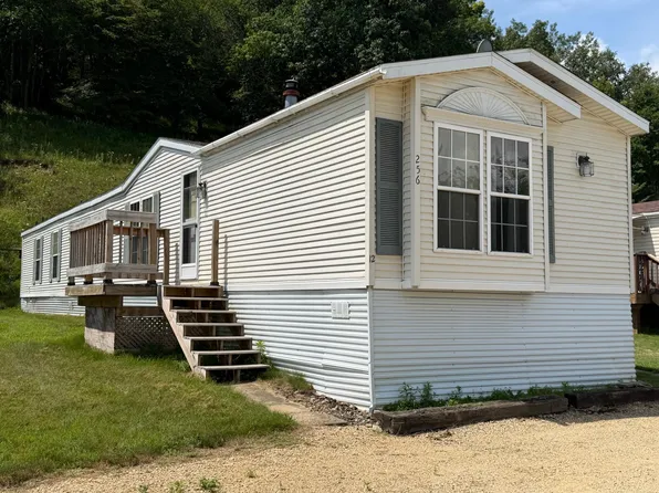 12 Leone Ln, Brownsville, MN 55919