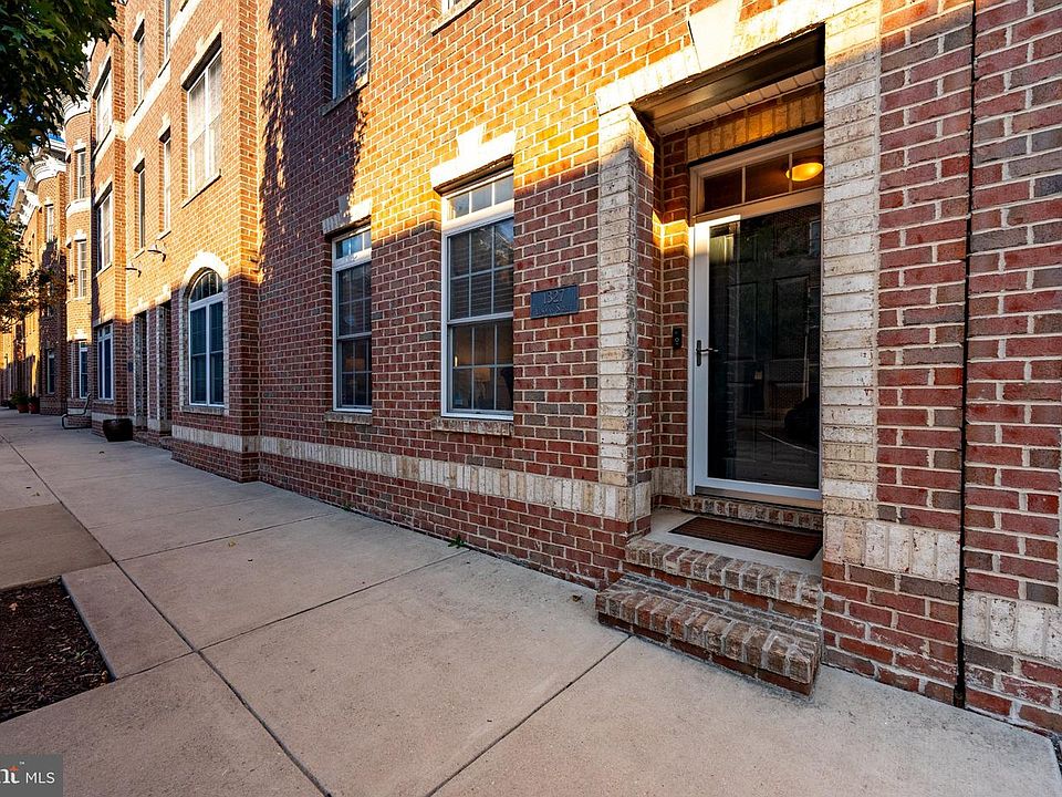 1st image of 1327 Lowman St