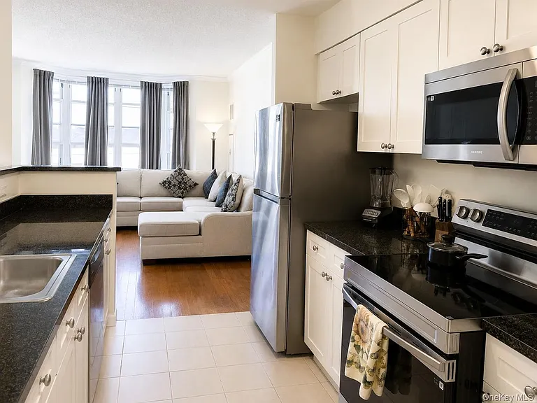 300 Mamaroneck Ave #629 — Photo 6