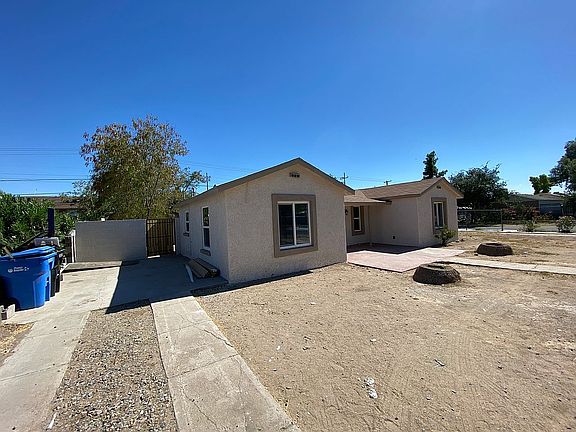 5th image of 301 E Carol Ave