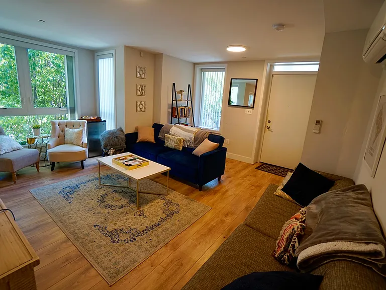 1101 Clifton St NW #B — Photo 2