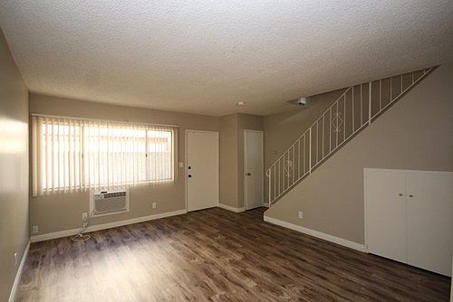 3rd image of 730 S Chapel Ave APT A