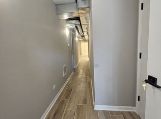 2443 W Arthington St #B, Chicago, IL 60612