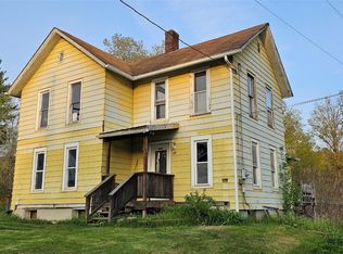 12 Hancock Rd, Sanitaria Springs, NY 13833