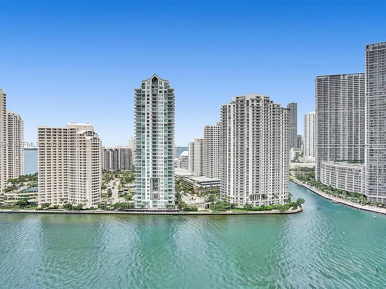 325 Biscayne Blvd #2519 — Photo 30