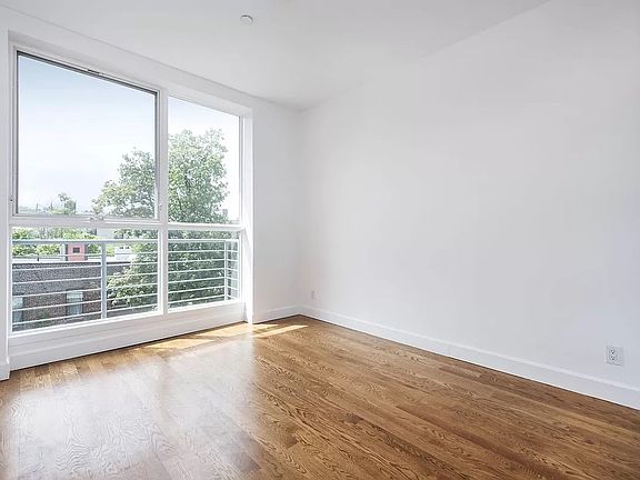 2nd image of 1384 Bedford Ave