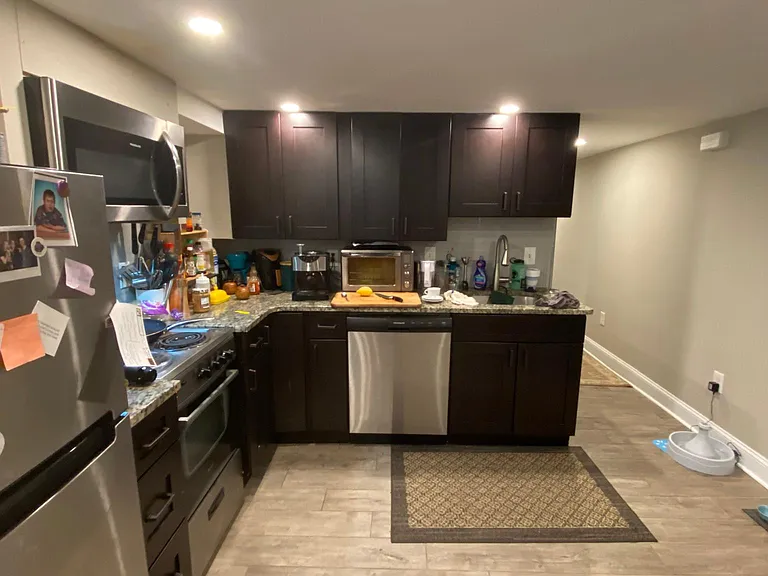 1243 E Susquehanna Ave #B — Photo 3