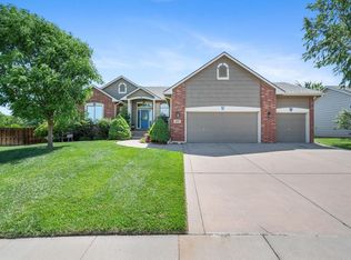 438 S Fawnwood St, Wichita, KS 67235