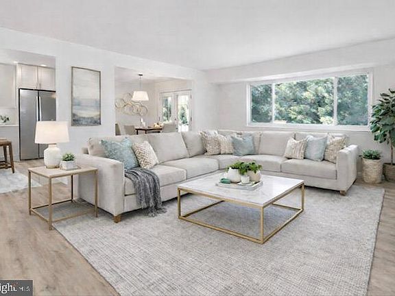 4th image of 4216 High Ridge Rd