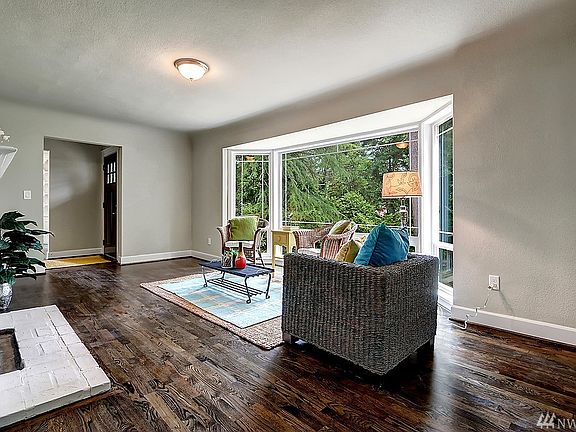 5th image of 10106 Lake Steilacoom Dr SW
