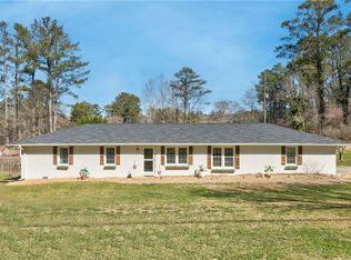 705 Pinewood Dr NW, Marietta, GA 30064