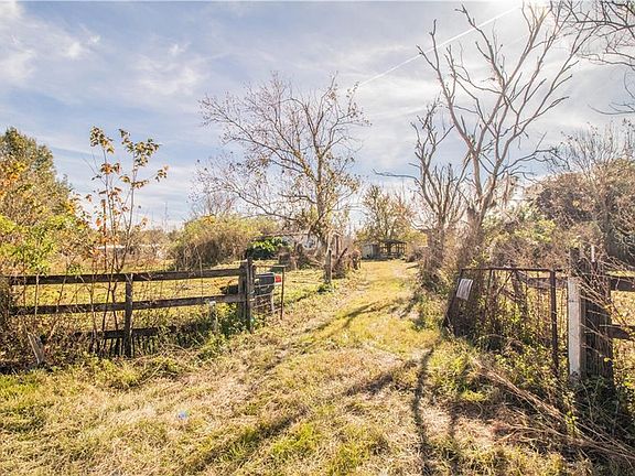 4th image of 9803 Costine Meadows Dr