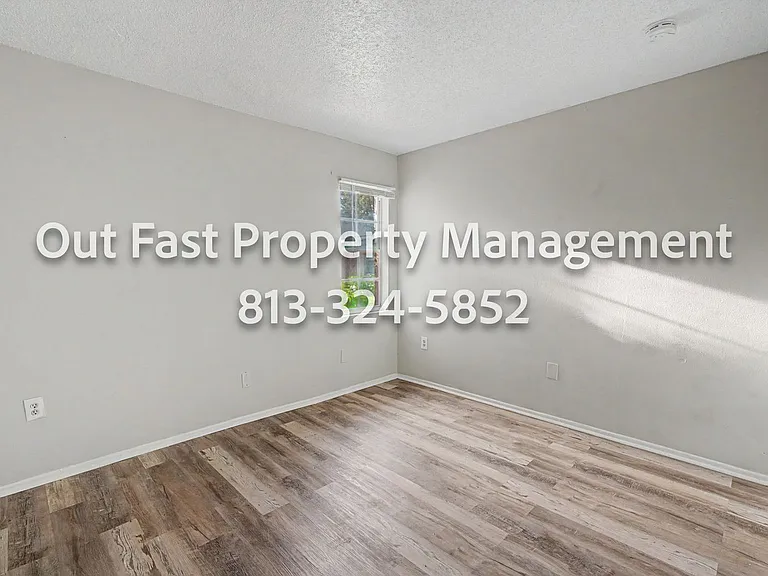 1275 Sylvia Ave — Photo 28