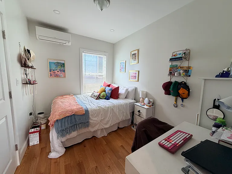 42 Thorndike St #3 — Photo 12