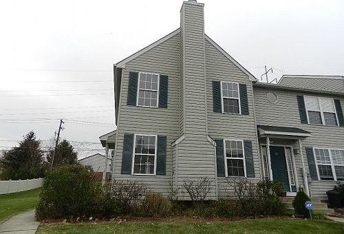 1st image of 610 Abbe Ct
