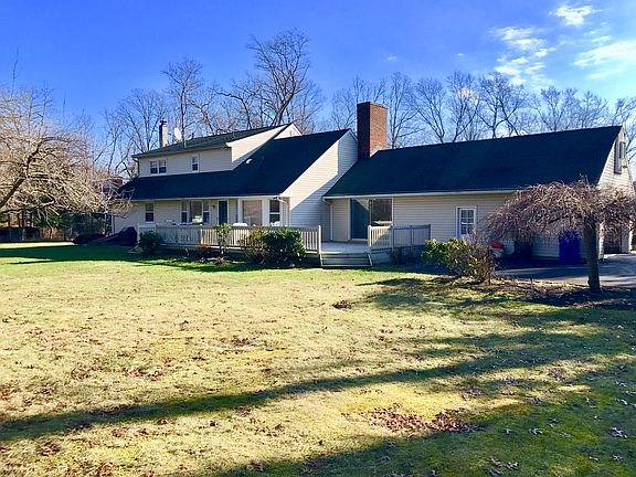 2nd image of 1586 Beaver Hollow Dr