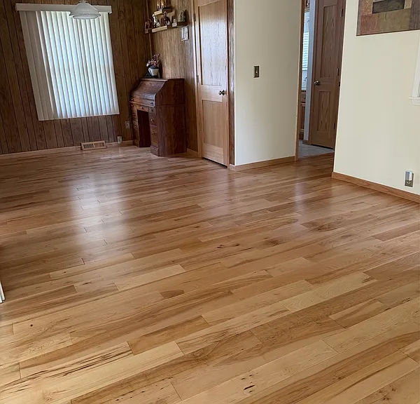1203 Oak St — Photo 9
