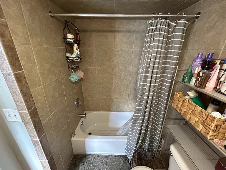 2333 W Clifton Ave #B4 — Photo 10