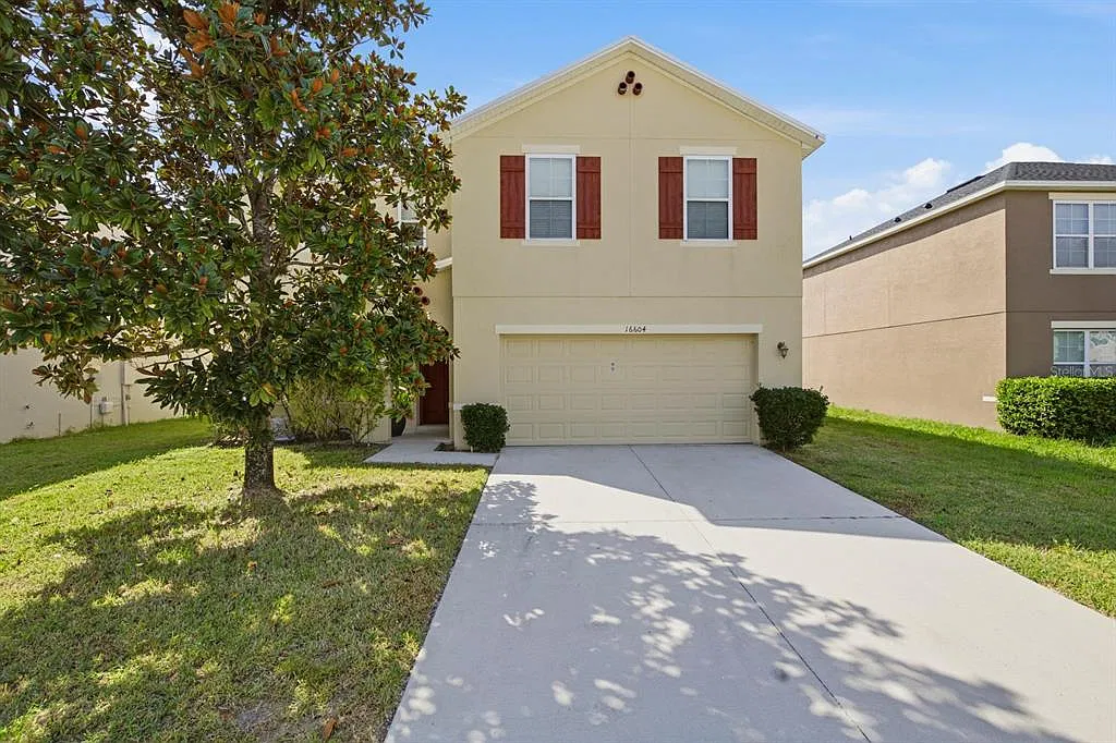 4 bed, 2.5 bath, 2432 sqft, $2,200 — Photo 1