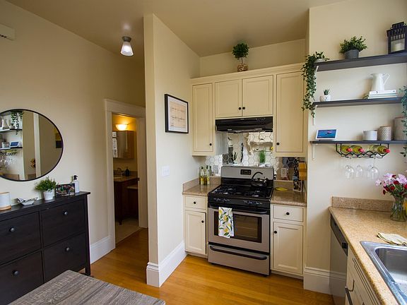 4th image of 2 Genoa Pl APT 6