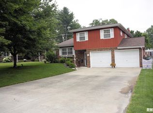 1605 W Iles Ave, Jerome, IL 62704